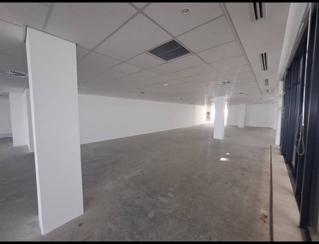604M² OFFICE TO LET IN ILLOVO